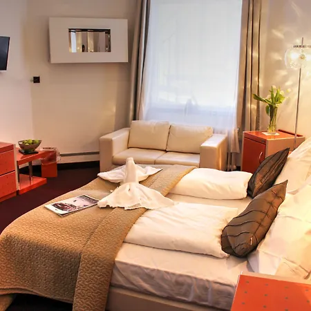 Отель Plenus Boutique