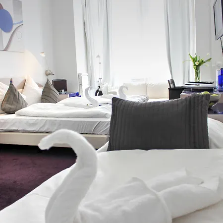 فندق Plenus Boutique 3*